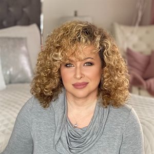Galina Levin